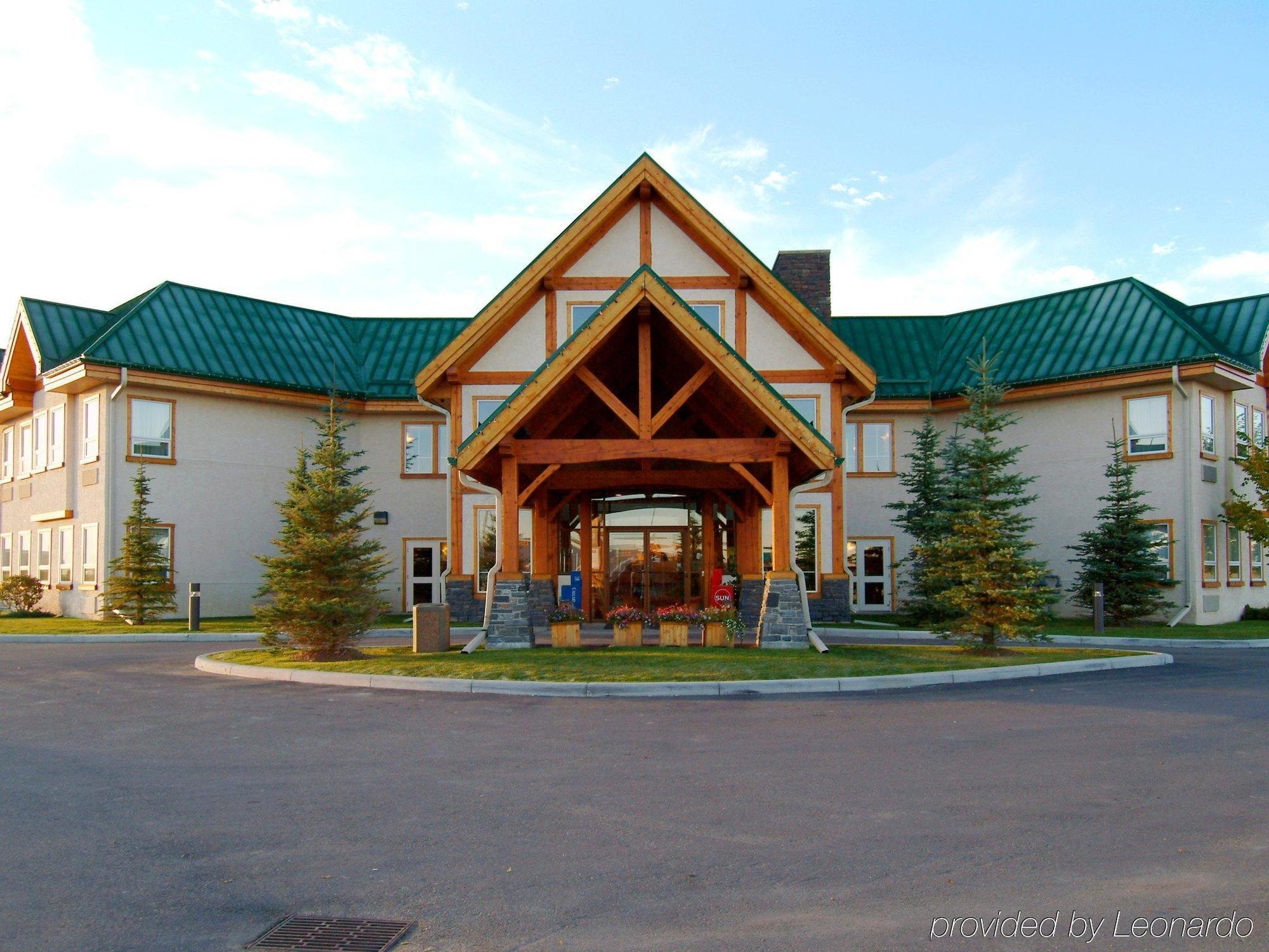 Lakeview Inns & Suites - Okotoks Екстер'єр фото
